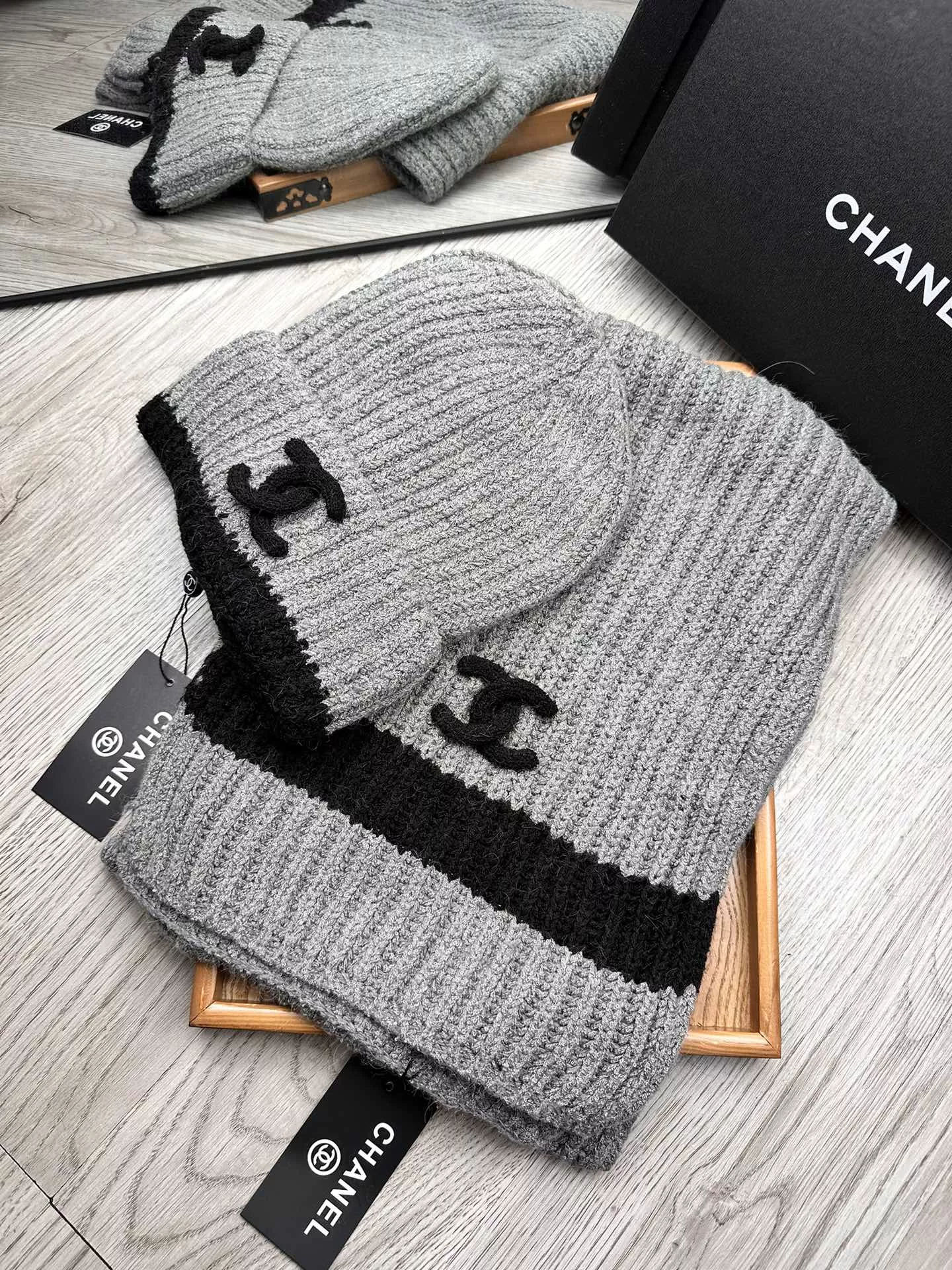 chanel hat and echapres set s_127a607